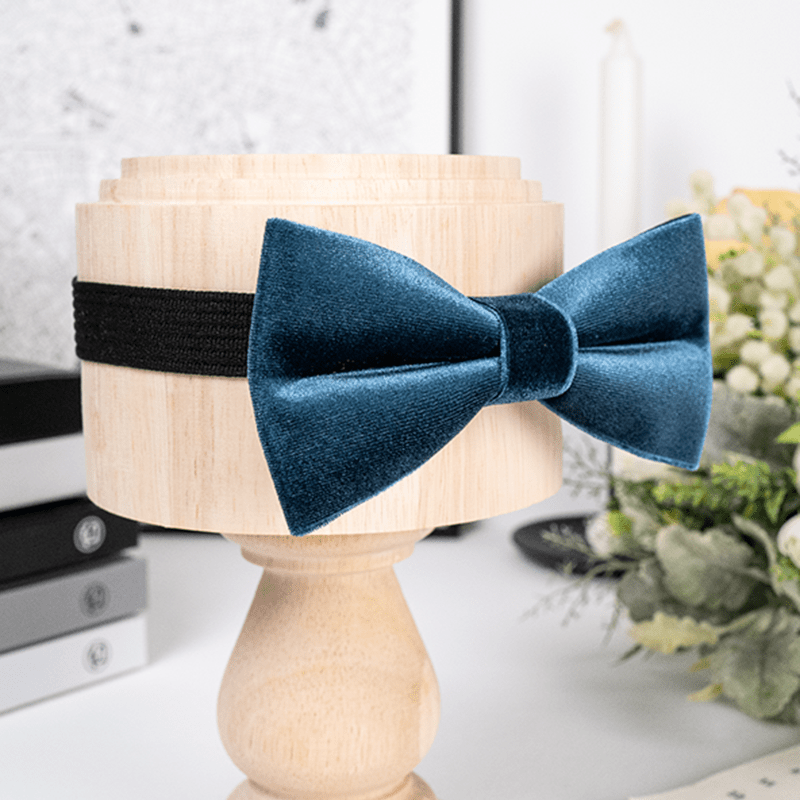 Pajarita de terciopelo de color liso azul Sax para hombre