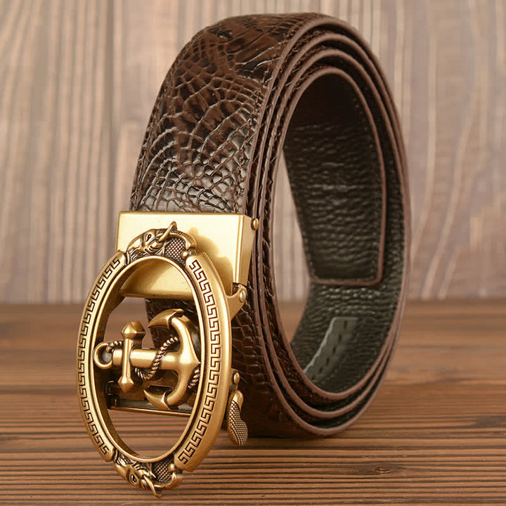 Cinturón de piel con estampado de cocodrilo y ancla náutica para hombre