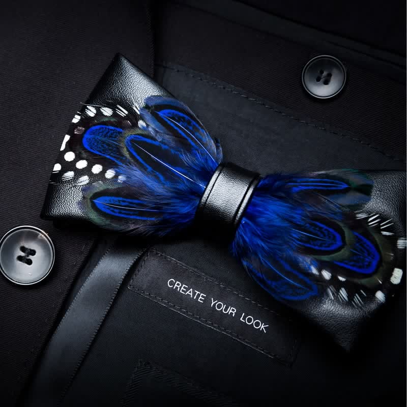 Colección de pajaritas con plumas de pavo real azul