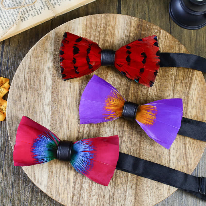 Colección de pajaritas de plumas hechas a mano en colores brillantes