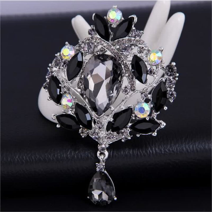 Broche de gota de agua con capullo floral brillante para mujer