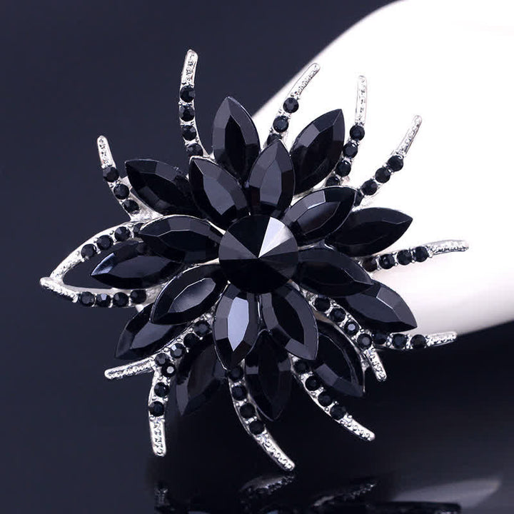 Broche clásico de cristal con forma de flor para mujer.
