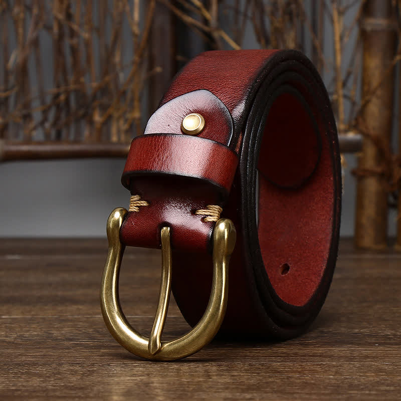 Cinturón de cuero desgastado y arrugado para hombre