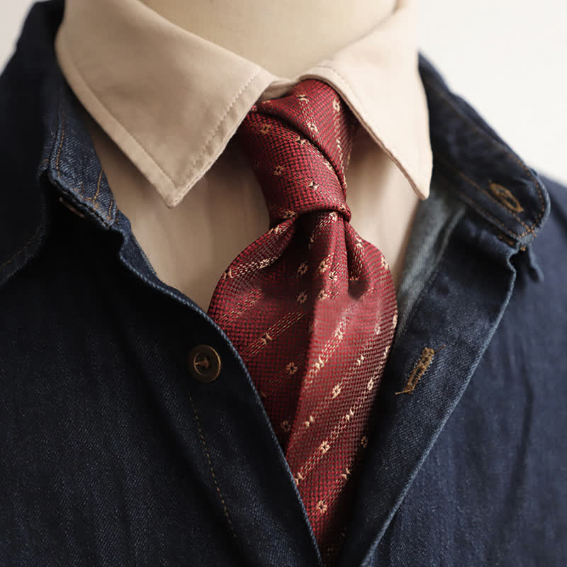 Corbata de lunares con pequeñas flores para hombre