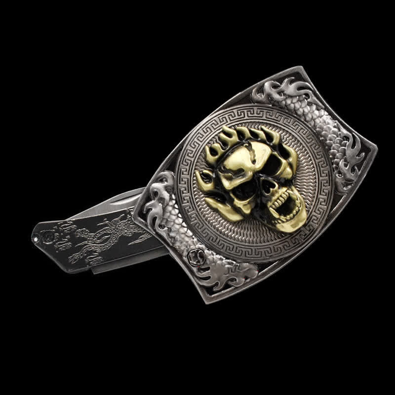 Cinturón de cuero con calavera en llamas para hombre con navaja plegable
