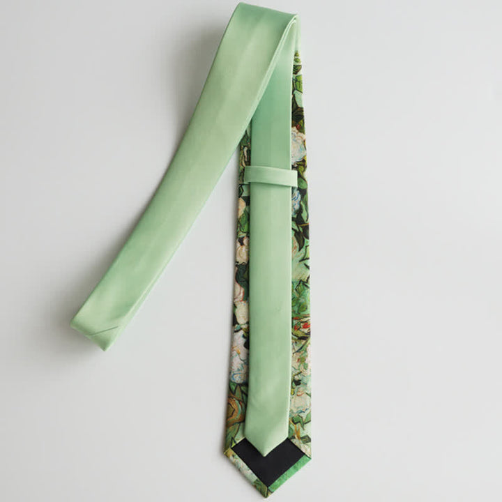 Corbata floral con rosas blancas y verde claro para hombre
