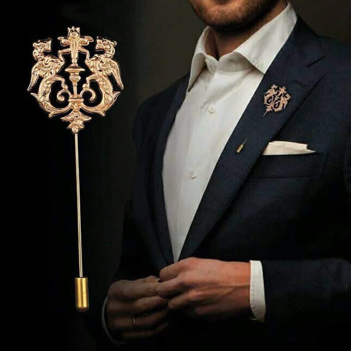 Broche de león doble hueco para hombre