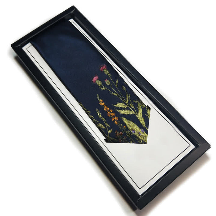 Corbata de hombre azul marino con estampado de flores