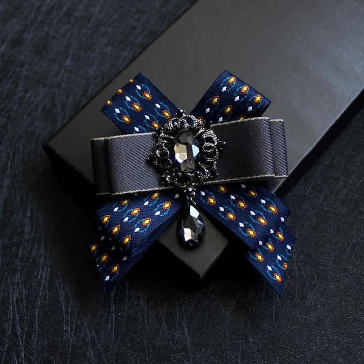 Pajarita de lujo con gotas de agua y diamantes de imitación azules