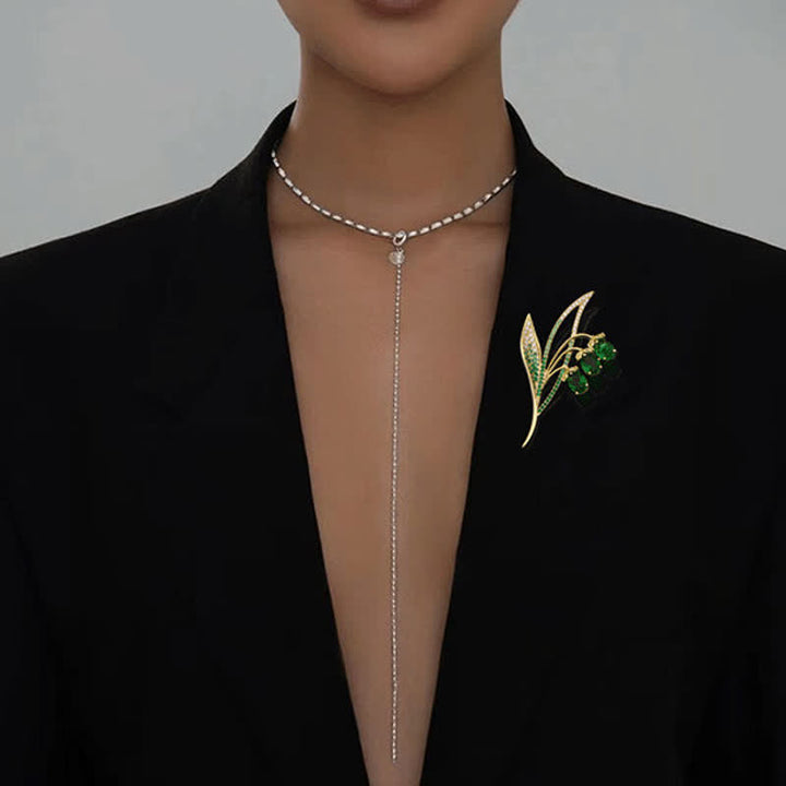 Broche de lirio de los valles con campanillas para mujer