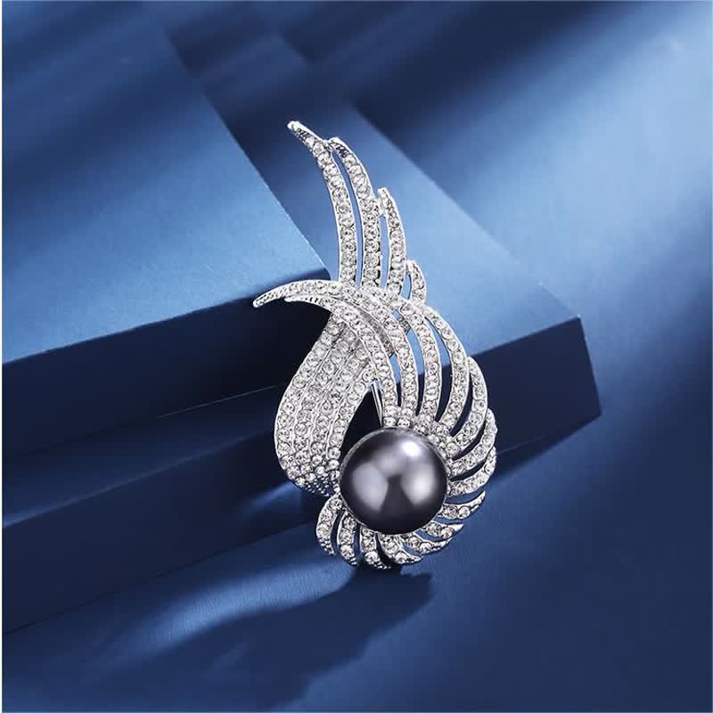 Broche de perlas y plumas con alas de ángel para mujer