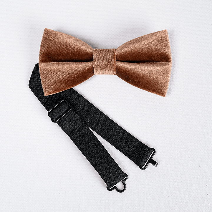 Pajarita de terciopelo color marrón caramelo para hombre