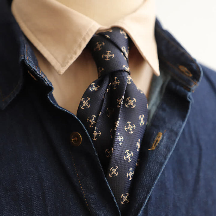 Corbata de hombre con ancla y timón de barco de navegación