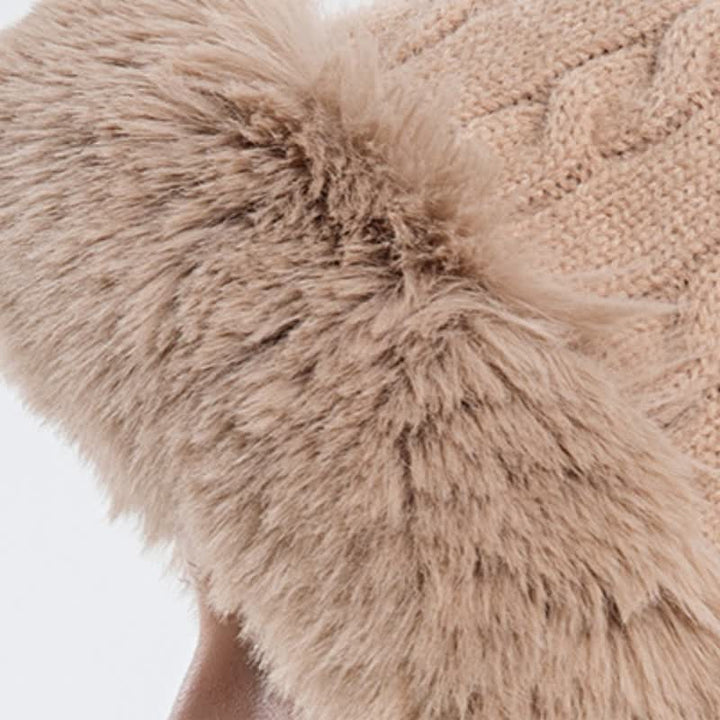 Gorro de punto grueso y cálido con tres pompones para mujer