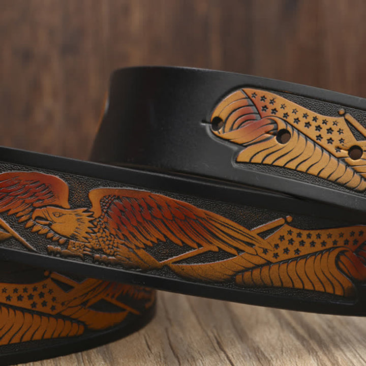 Cinturón de cuero con diseño tallado y hebilla de águila voladora novedoso para hombre