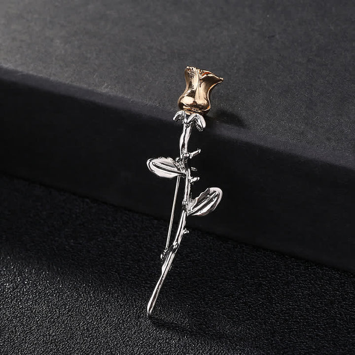 Broche con tallo de rosa encantador para hombre