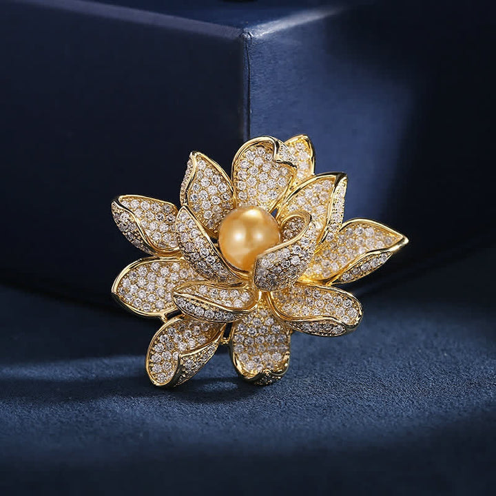 Broche de loto con perla tridimensional para mujer
