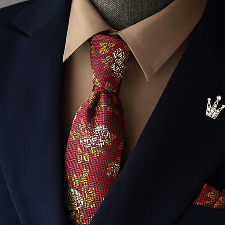 Corbata de hombre con estampado floral en blanco y dorado y cuadros burdeos 