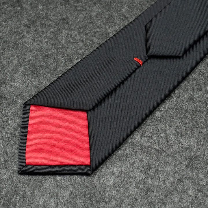 Corbata de hombre con tigre bordado en negro