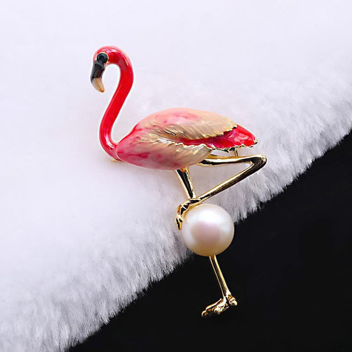 Broche de mujer con flamenco esmaltado y perla