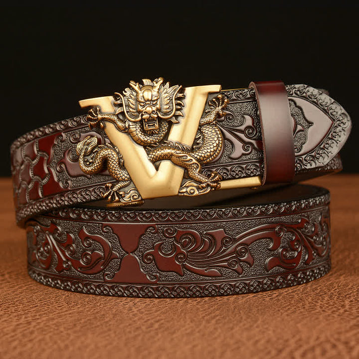 Cinturón de cuero con estampado de dragón y letra V para hombre