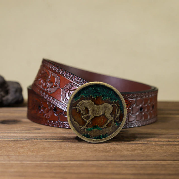 Cinturón de cuero con hebilla de bronce antiguo y diseño de unicornio místico para hombre