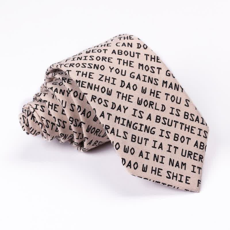 Corbata informal creativa con letras en inglés para hombre