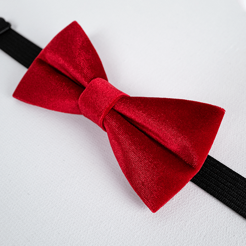 Pajarita de terciopelo de color rojo brillante y liso para hombre