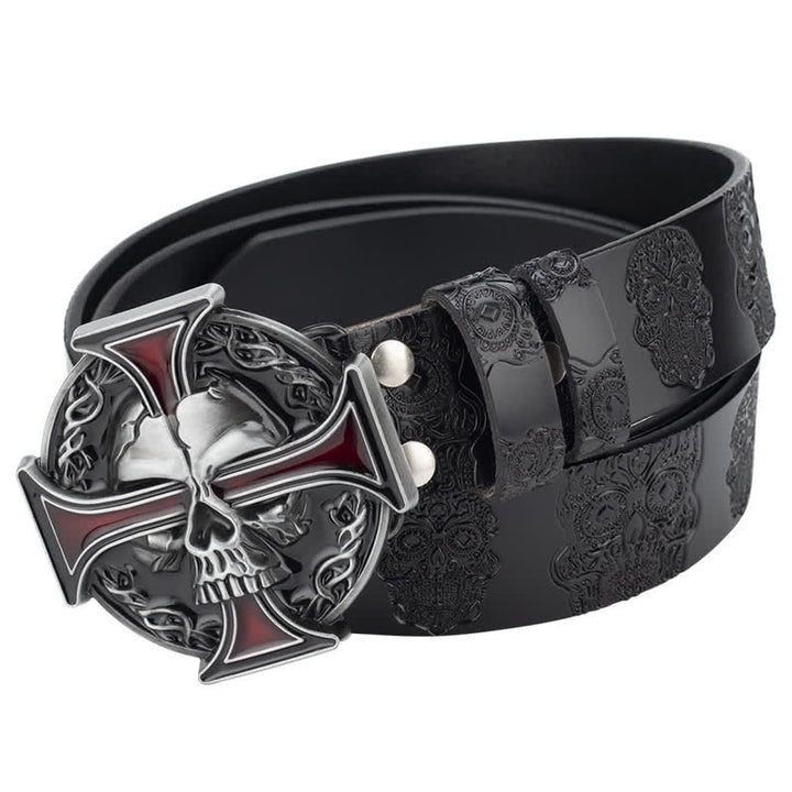 Cinturón de cuero con estampado de calavera en relieve para hombre