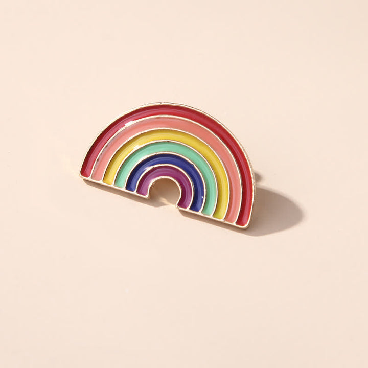 4 broches con la bandera del arcoíris Love Is Love