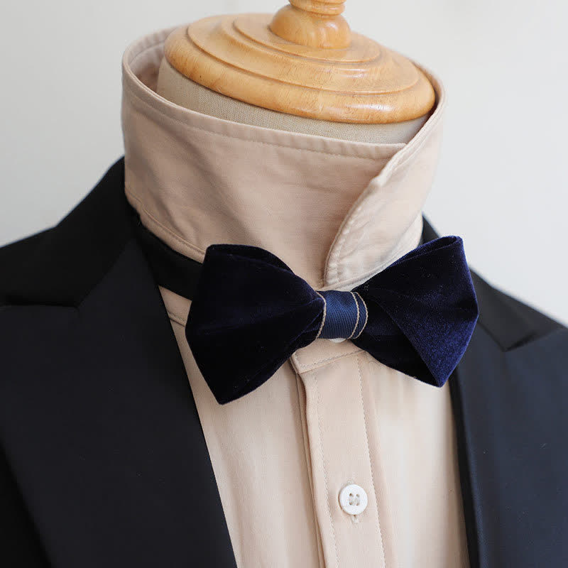 Pajarita de terciopelo retorcido de estilo avanzado para hombre