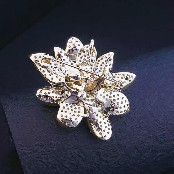 Broche de loto con cuentas y temperamento para mujer