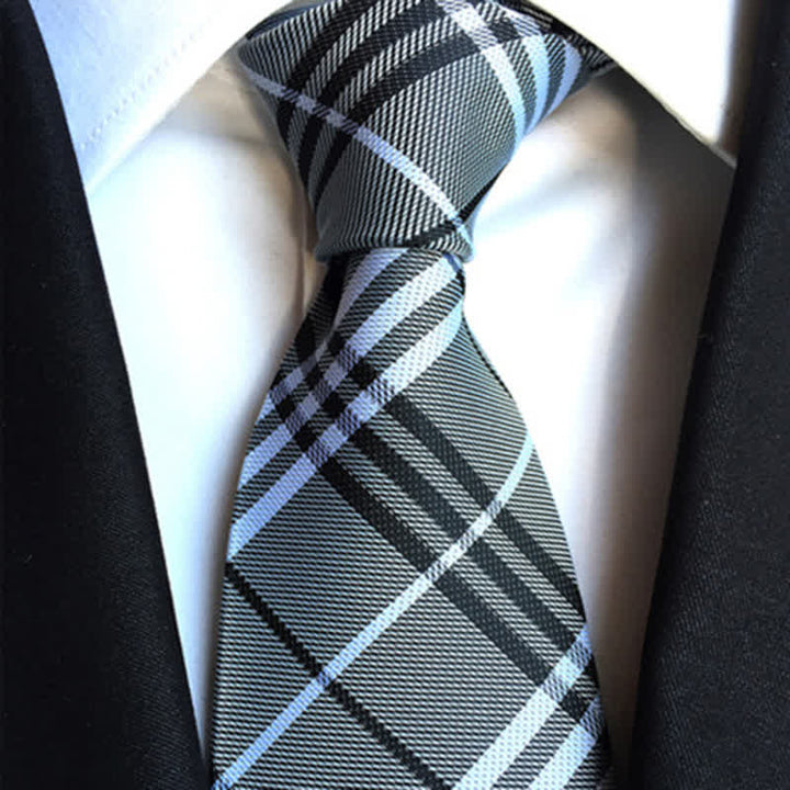 Corbata de cuadros para hombre de estilo moderno y de negocios.