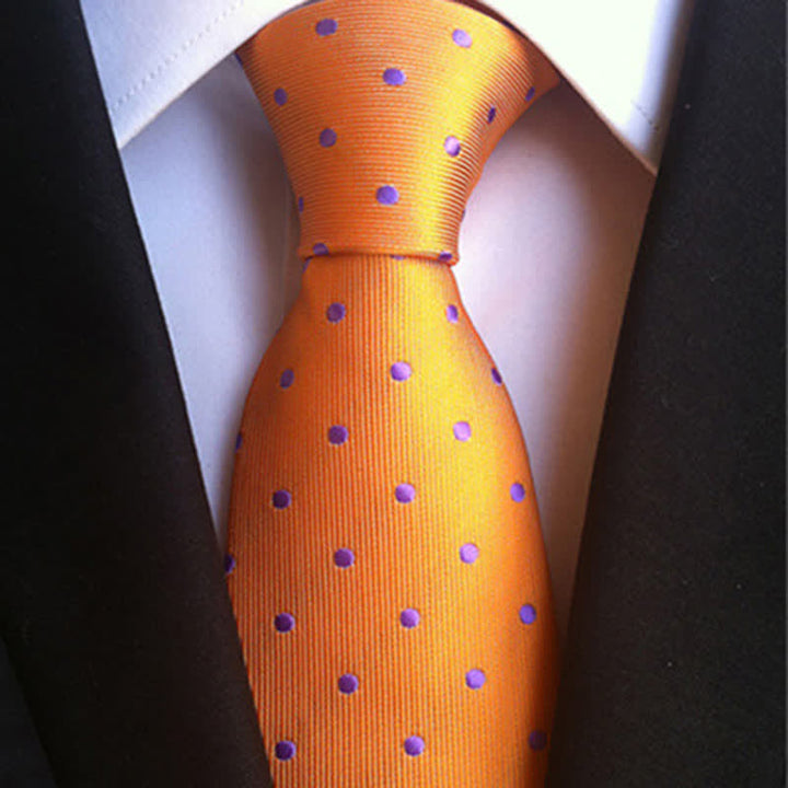 Corbata de lunares para hombre