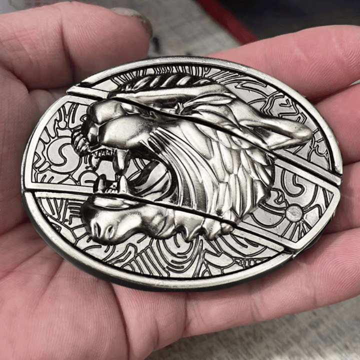 Cinturón de cuero con diseño de tigre rugiente para hombre con navaja plegable