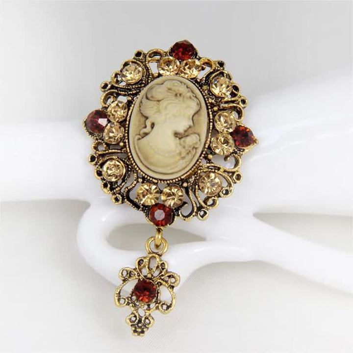 Broche victoriano con camafeo para mujer