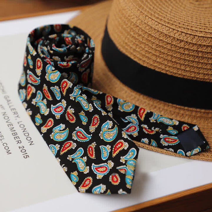 Corbata clásica con estampado paisley vivaz para hombre