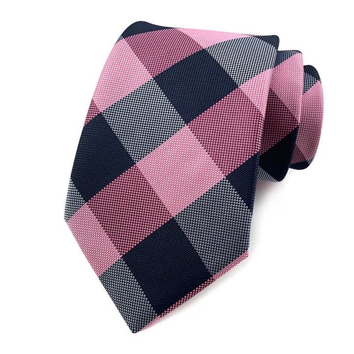 Traje de esmoquin ajustado para hombre con corbata a cuadros