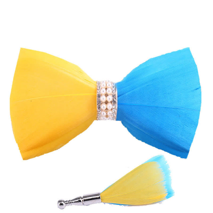 Pajarita con plumas de perla brillante amarilla y azul con broche de solapa