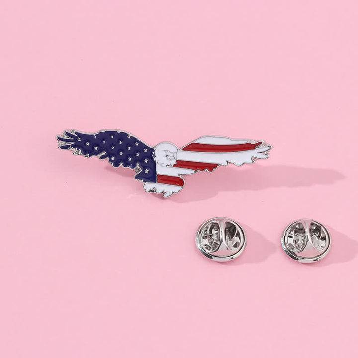 Broche de buitre con bandera estadounidense esmaltada para hombre
