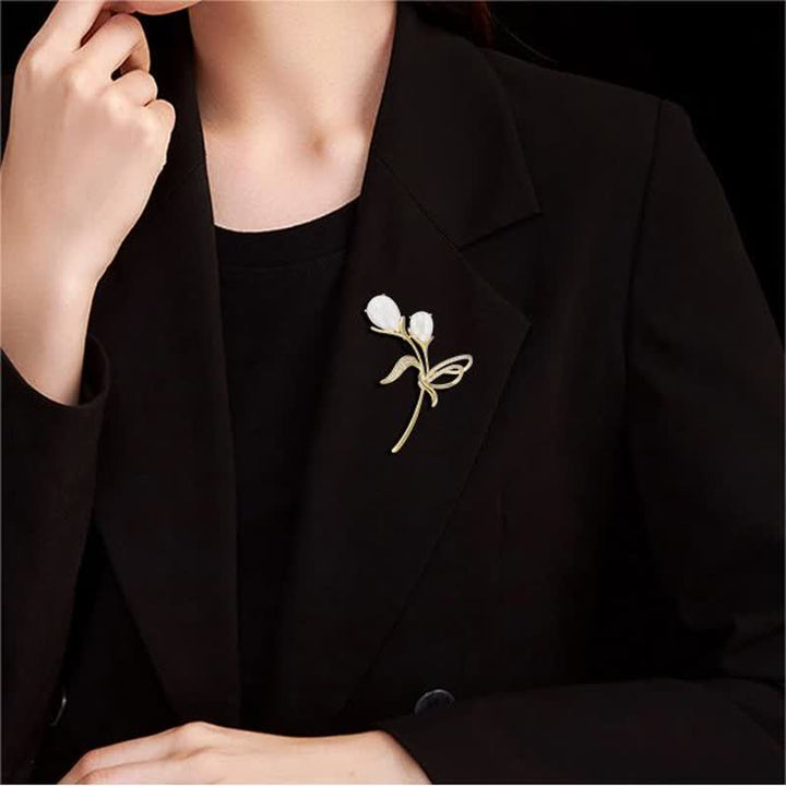 Broche de tulipán con perlas para mujer