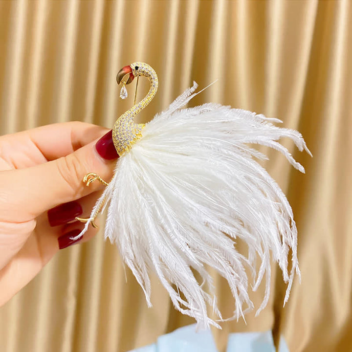 Broche de plumas de circonita y flamenco brillante