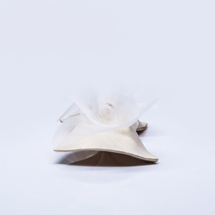 Pajarita elegante de organza color blanco marfil cálido para hombre