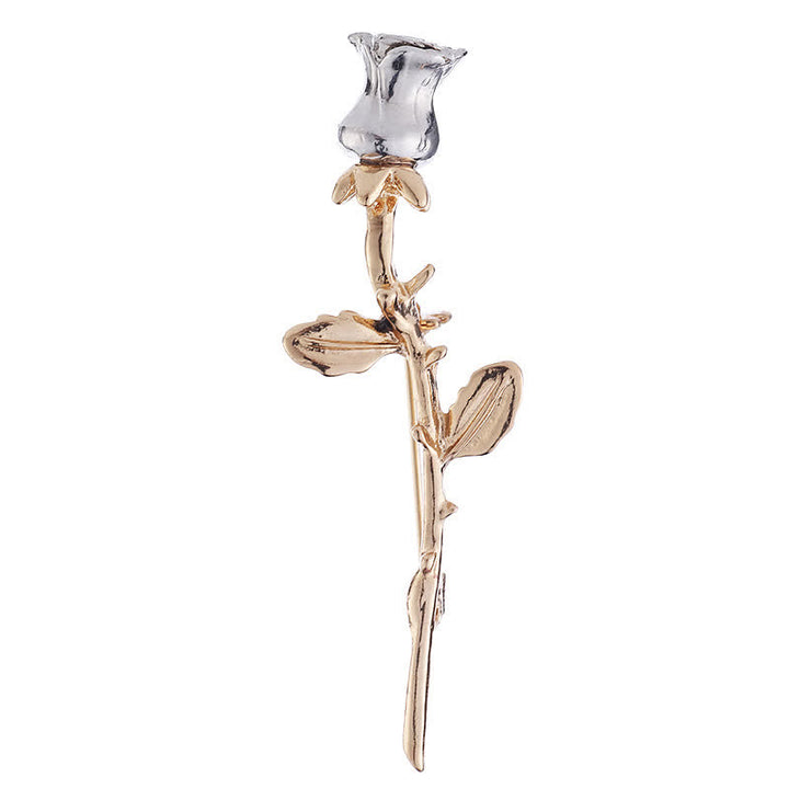 Broche con tallo de rosa encantador para hombre