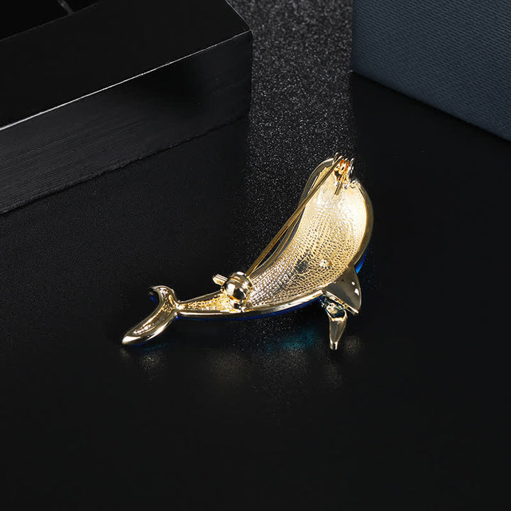 Broche de ballena azul para mujer