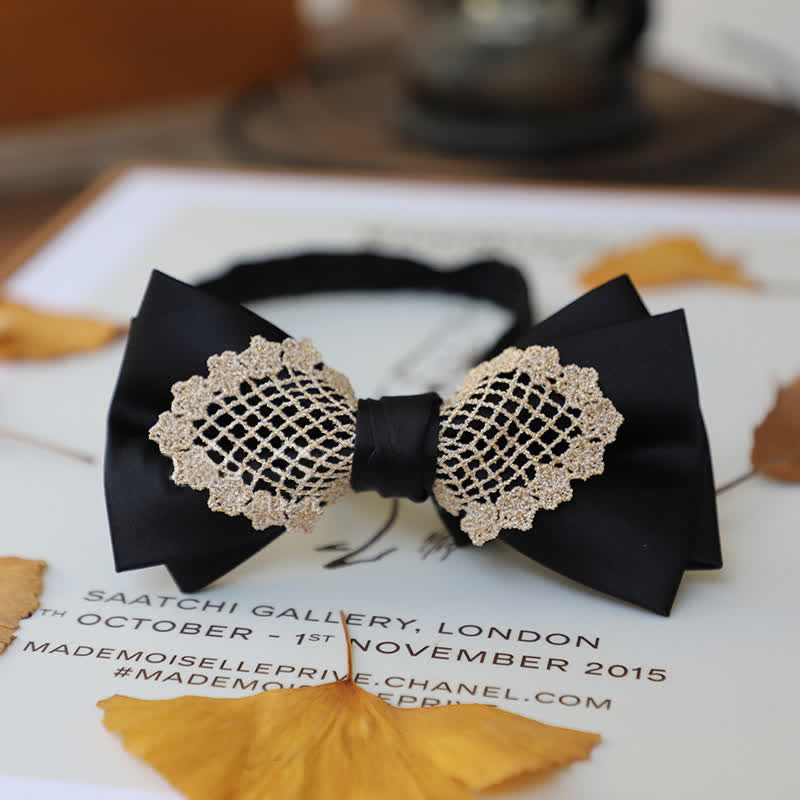 Pajarita elegante con encaje floral para hombre